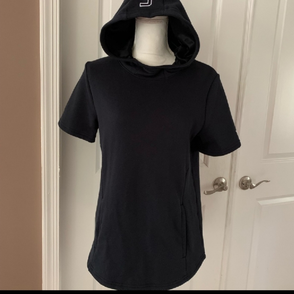 Under Armour New Hoodie - Picture 4 of 12